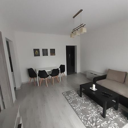Lewa Lodz Apartment ภายนอก รูปภาพ