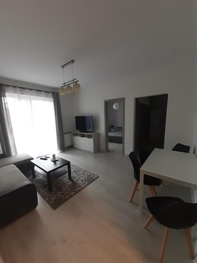 Lewa Lodz Apartment ภายนอก รูปภาพ