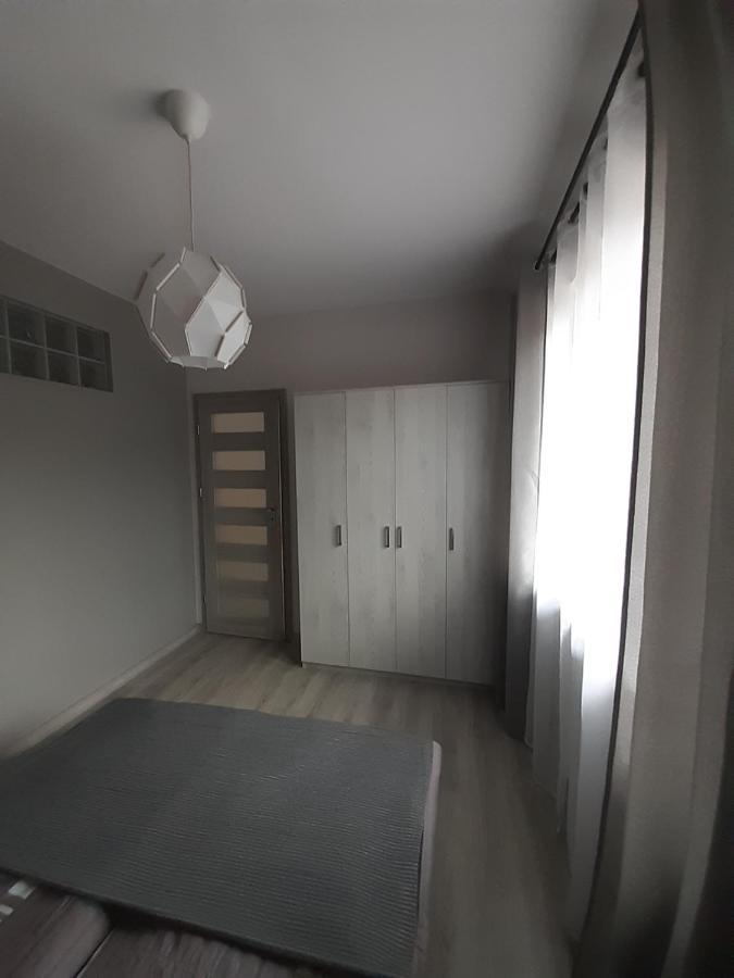 Lewa Lodz Apartment ภายนอก รูปภาพ